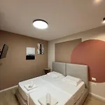 Boulevard Nest - Tirana