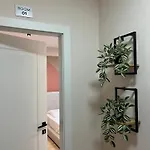 Apartment Boulevard Nest - *