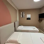 Boulevard Nest - * Tirana
