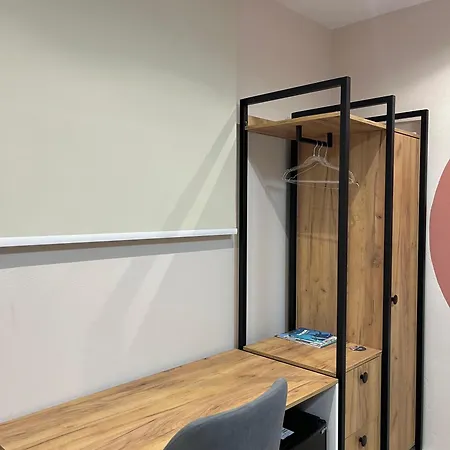 Boulevard Nest - 地拉那